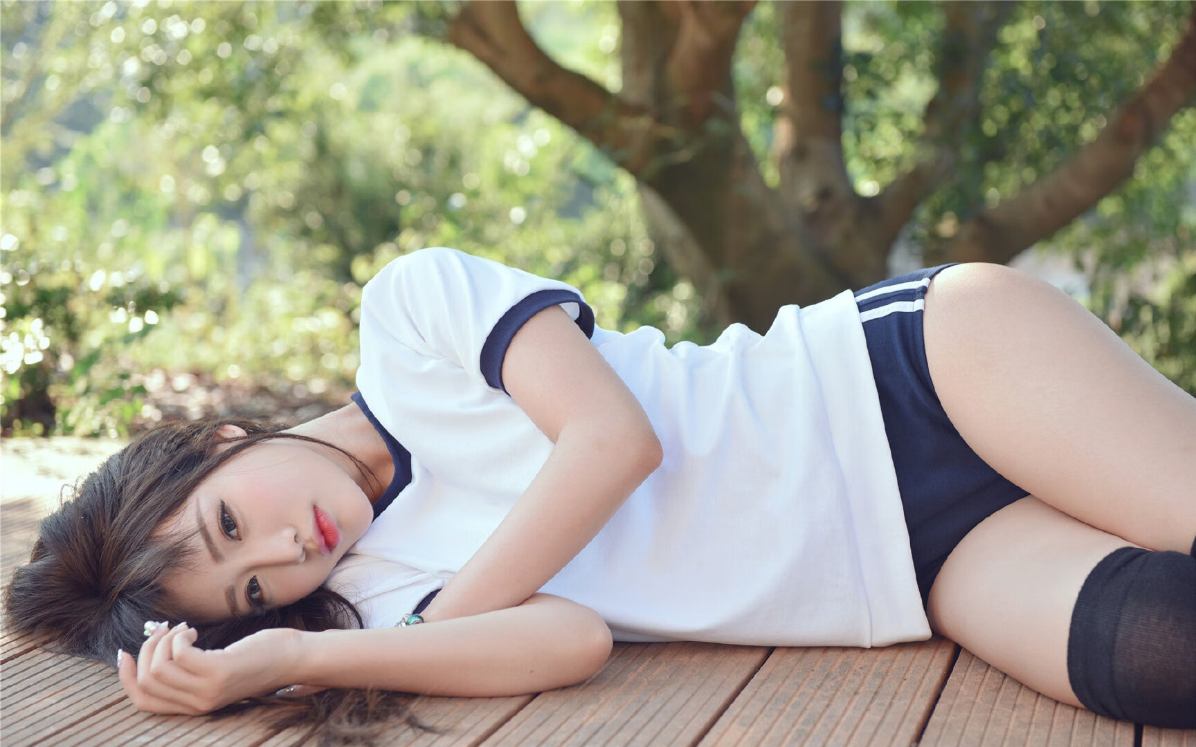 开云·体育全站登录地址-利物浦防守失误,输掉关键比赛,球队遭遇低谷,利物浦遭主场六连败