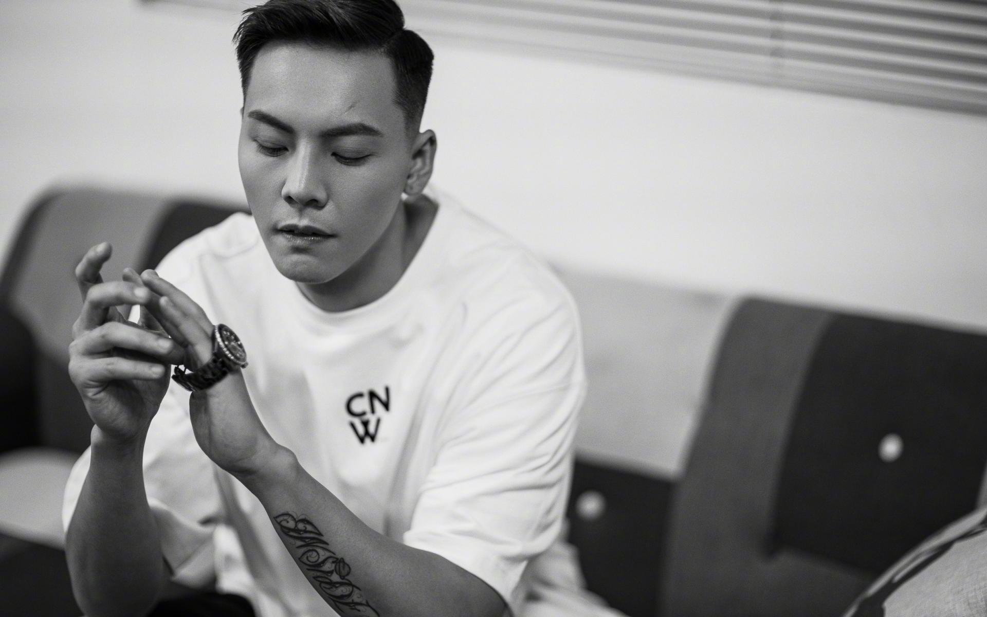 开云平台-CBA战术板图演变球队打法越来越丰富,篮球战术板画图