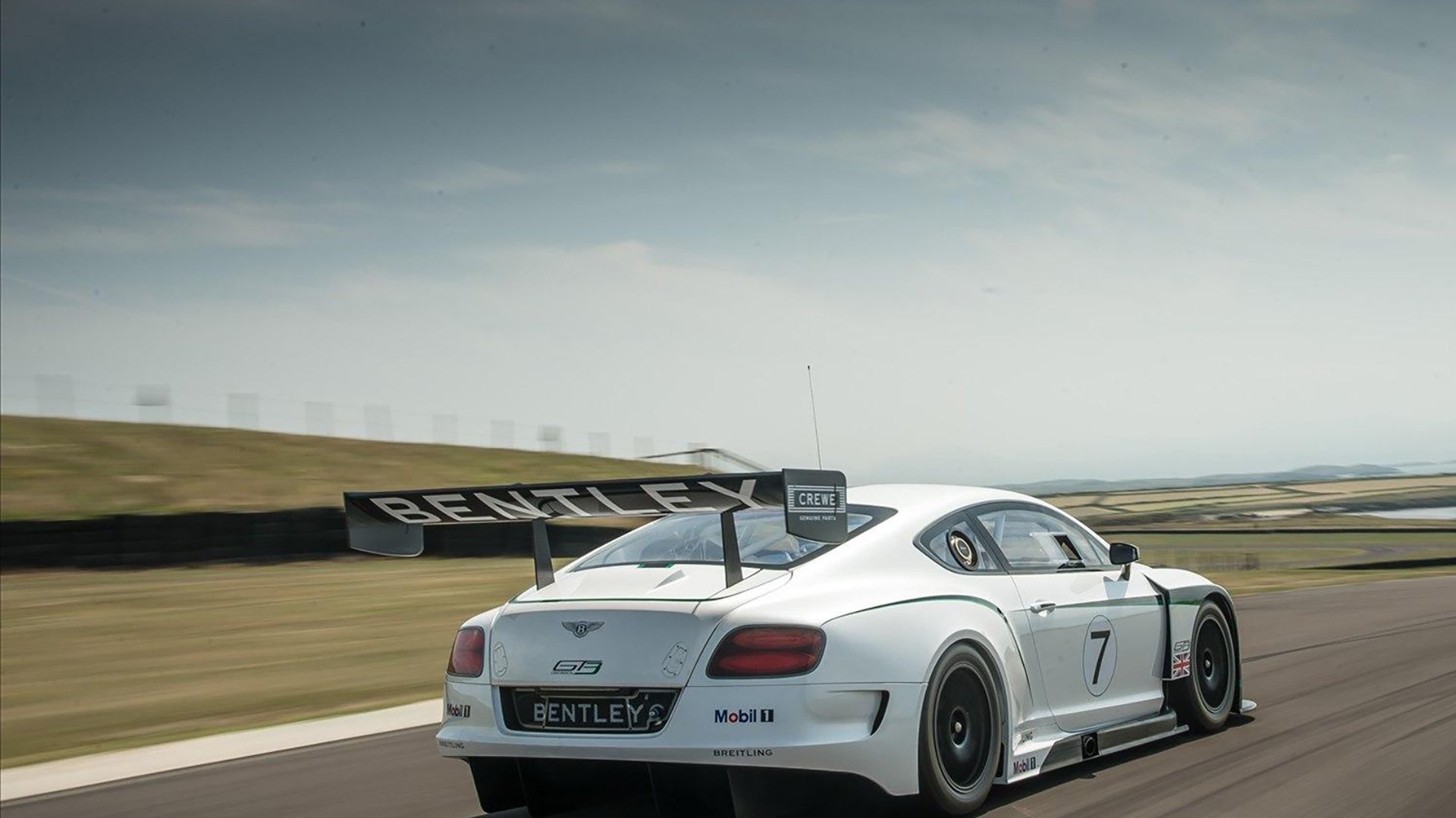 开云·Kaiyun网页版-科学运动鞋设计助力乒乓球选手提升灵活性，乒乓球比赛用鞋